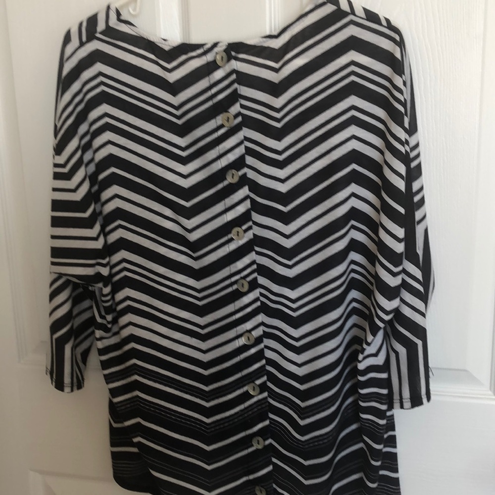 Tunic - Picture 2 of 4
